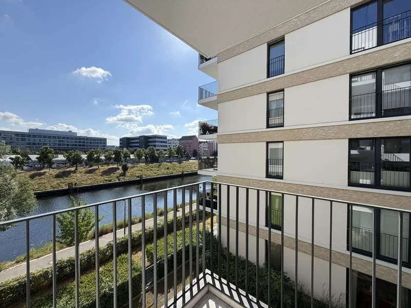 *Wohnen am Wasser - wunderschöne 3-Zimmerwohnung mit Blick auf den Spreekanal* — photo 1